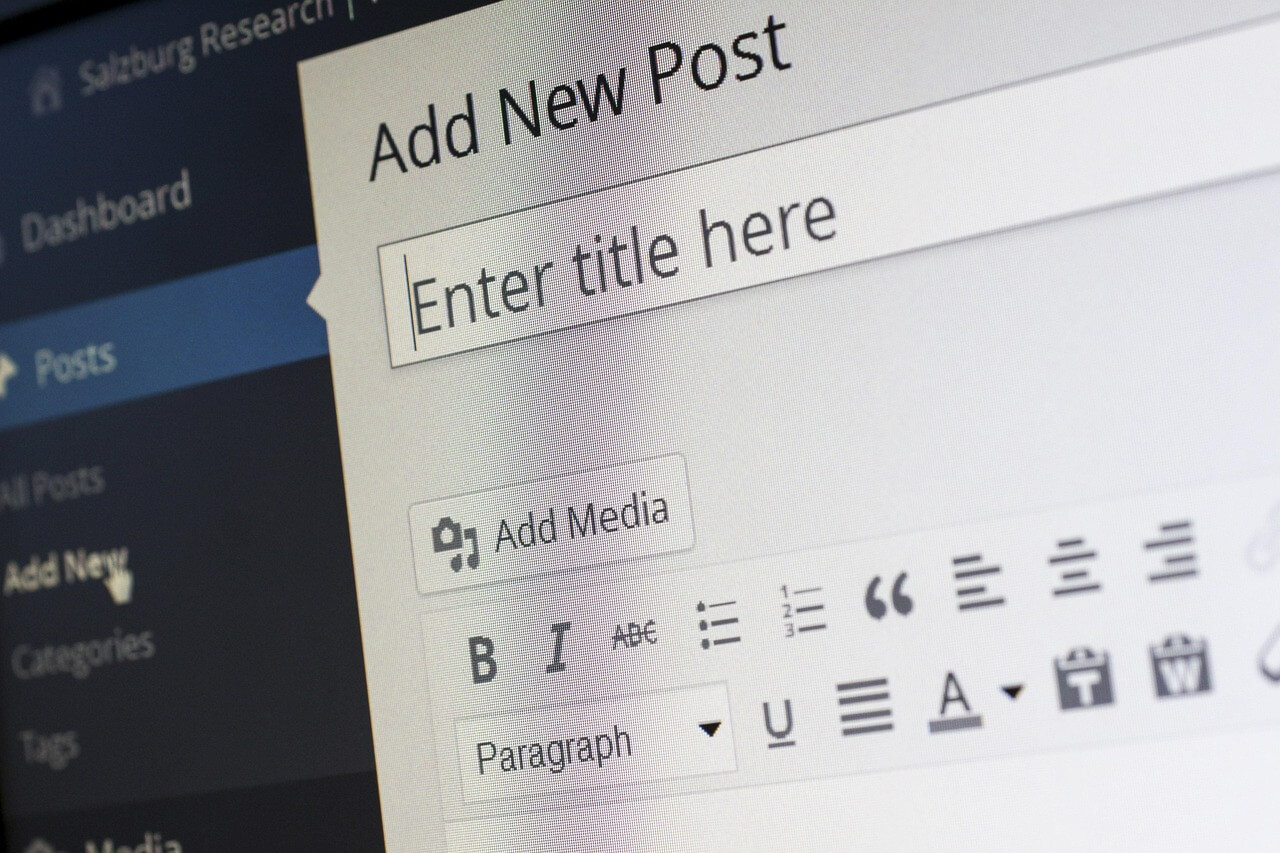 how to earn online in 2025